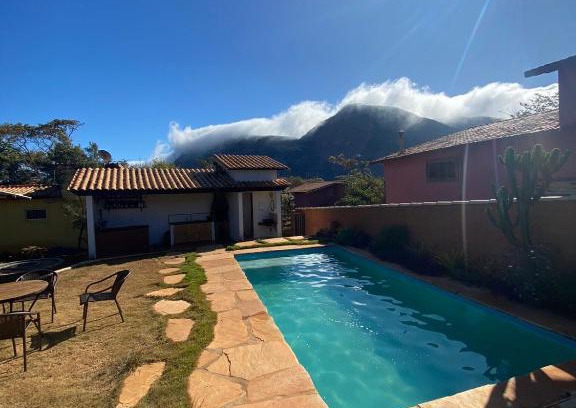 Lapinha da Serra House | Discover Casinhas da Lapinha: Cozy Chalés with Pool Access