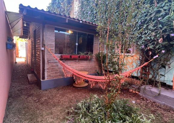 Delfinopolis Apartment | Accessible Getaway at Casinhas no Contêiner dos Cristais