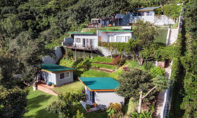 San Pedro La Laguna House | Experience Comfort at Casita Cafe with Ocean & Lake Views