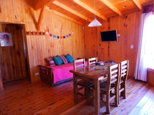 Belgrano Ski Chalet | Highly Rated Casita de Madera: Family-Friendly Retreat