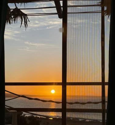 San Juanico House | Cozy Casita de Renta with Oceanfront Views and Pet-Friendly