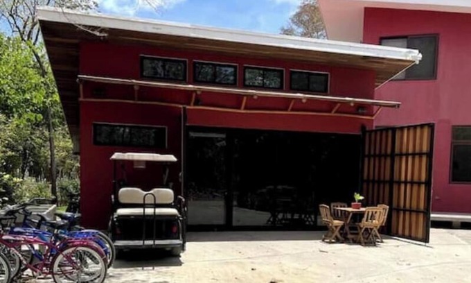 Playa Colorado House | Convenient Casita Nomad: Steps from the Beach Awaits