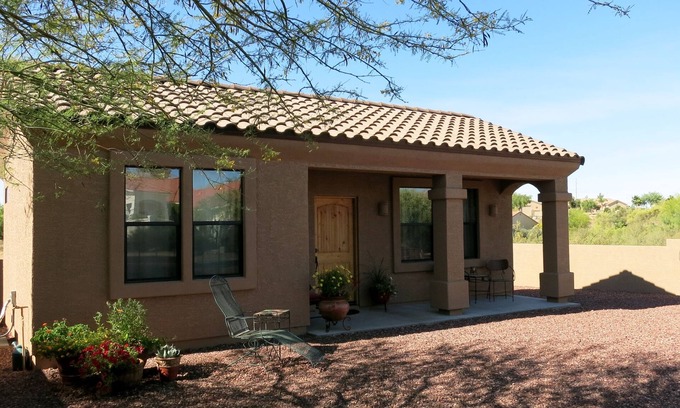Saddle Ridge West House | Cozy Casita with Santa Fe Walls and Spa Amenities