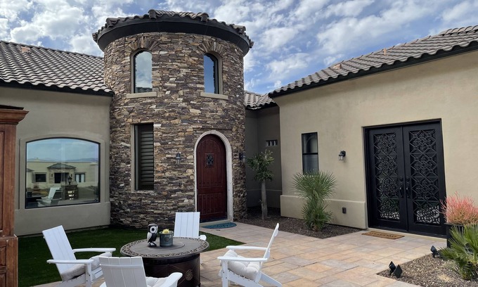 Rio Verde Foothills House | Pet-Friendly CasitaH with Breathtaking Views for Families