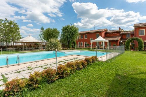 Montecarlo House | Pet-Friendly Retreat at Casolare dei Fiori - Le Ortensie