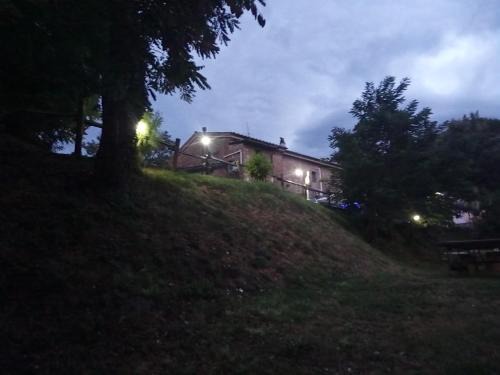 Lorenzana House | Pet and Child Friendly Retreat at Casolare Toscano