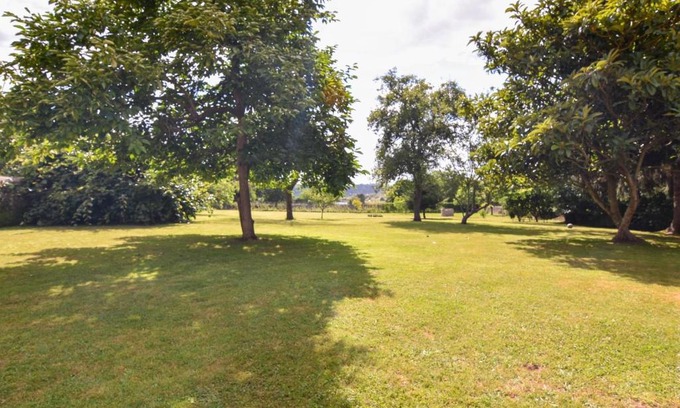 Revilla House | Beautiful Casona with Expansive Garden - Rated 9.3/10