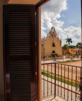 Tekit Hotel | Casona de la Guayabera Hospedaje