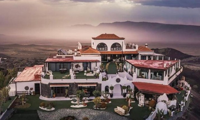 Tiagua House | Discover Casona de Tao: Family-Friendly Hotel with Pool