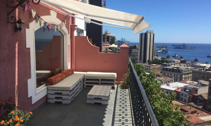Valparaiso Apartment | Discover Casona Valpo: Family-Friendly Retreat with High Ratings