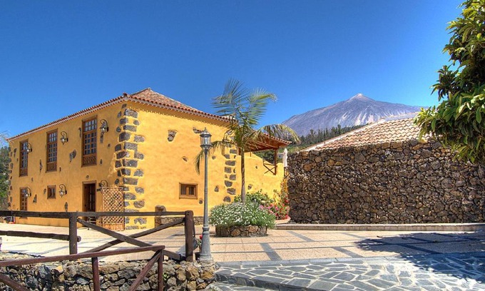 Icod de los Vinos House | Experience Pet-Friendly Comfort at Casonas de Marengo