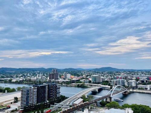 South Brisbane Apartment | River-View Apartments at CASSA BCT - Family-Friendly Retreat
