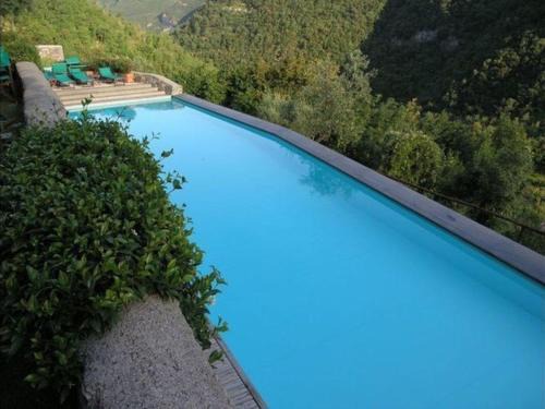 Colletta Apartment | Discover Cassa di Loggia in a Captivating Medieval Setting