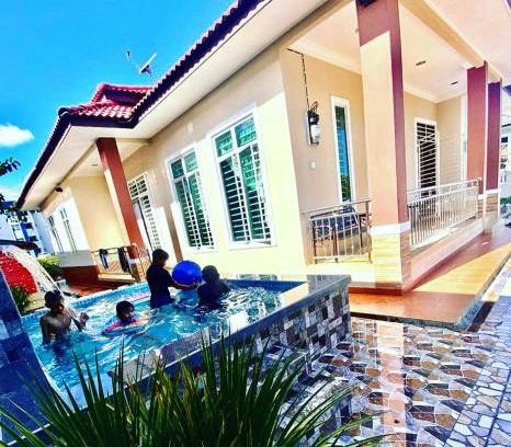Pasir Mas Villa | Discover Cassa Villa Guest House: Pool & Family-Friendly Stay
