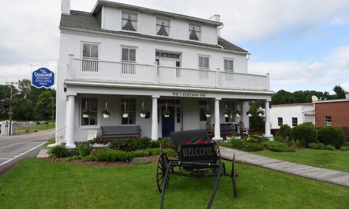 Grantsville Hotel | Budget-Friendly Comfort at Casselman Inn with Breakfast