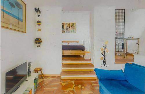 Zona LIII Tomba di Nerone Apartment | Casa Dei Leoni: Bright Open Space Surrounded by Nature
