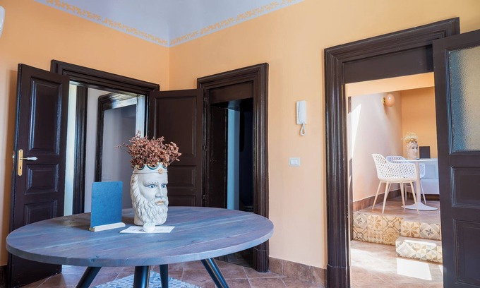 Trecastagni Apartment | Castanea House - 100 m², Etna view, near Catania