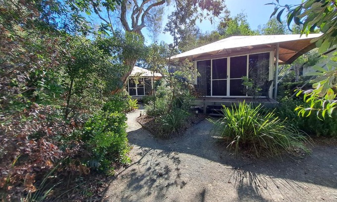 Bulwer Resort | Relax at Castaways Moreton Island with Beachfront Bliss