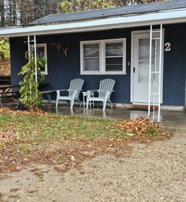 Newaygo House | Castaways Resort Cottage 2