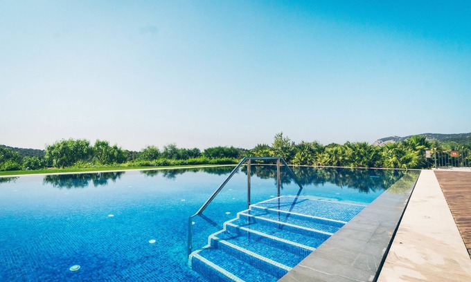 Calvia Hotel | Indulge at Castell Son Claret - 5-Star Guest Favorite Retreat