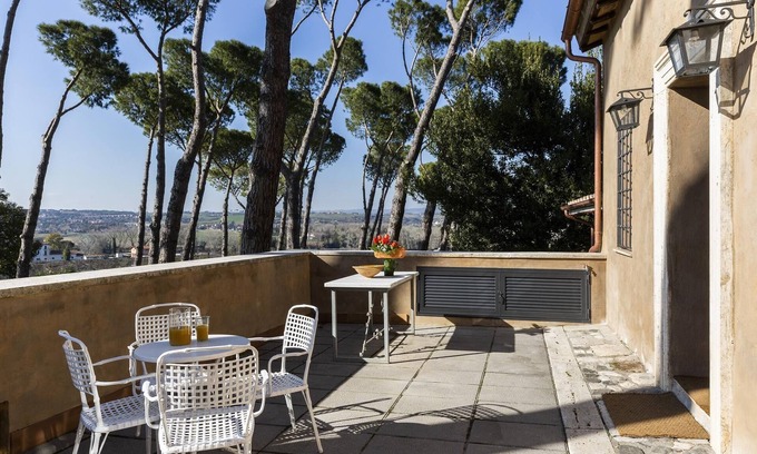 Zona III Marcigliana Apartment | Indulge in Comfort at Castello del Duca's Superior Suite