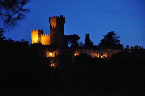 Proceno Hotel | Discover Castello Di Proceno: Pet-Friendly Historic Retreat