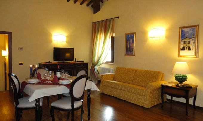 Izzalini Apartment | Escape to Castello Izzalini Todi Resort with Pool & Spa