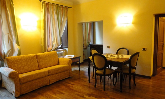 Izzalini Apartment | Relaxing Stay at Castello Izzalini Todi Resort with Pool