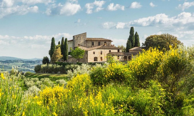Castellina in Chianti House | Indulge at Castello La Leccia: 4-Star Oceanfront Retreat