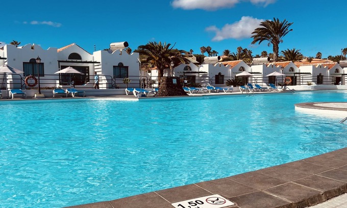 Caleta de Fuste Apartment | Relaxing Oceanfront Bungalows at Casthotels Fuertesol