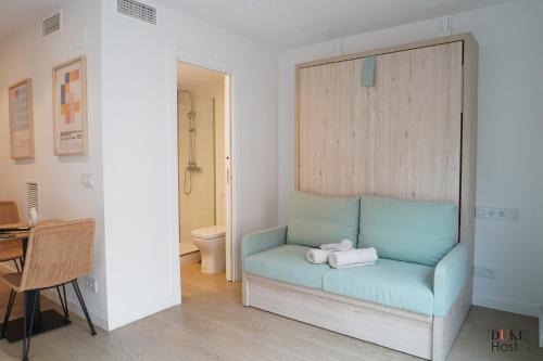 Castillejos Apartment | Elegant CASTILLA B Apartments - Family-Friendly Retreat
