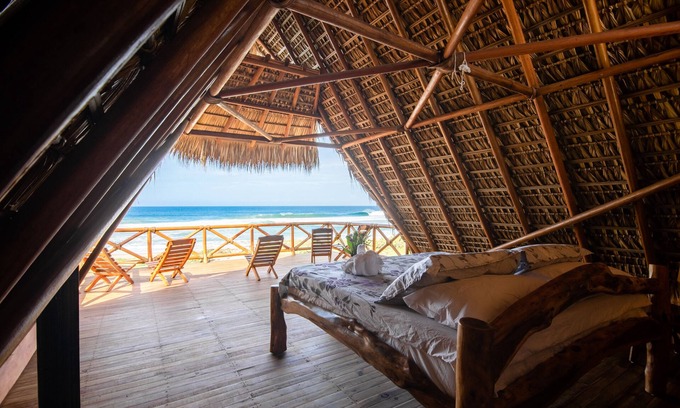 Santa Maria Colotepec Villa | Experience Castillo Encantado: A Gateway to Ocean Bliss