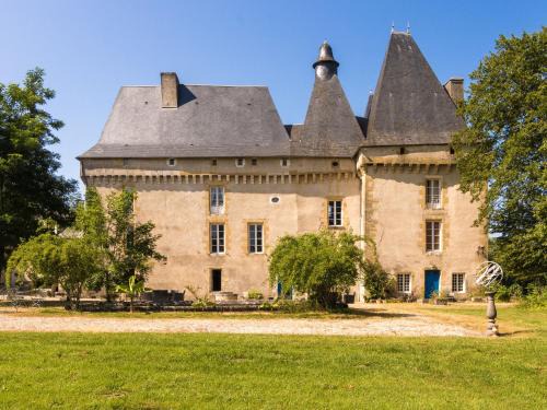 Chalais House | Charming Heritage Château in Chaleix with Shared Pool