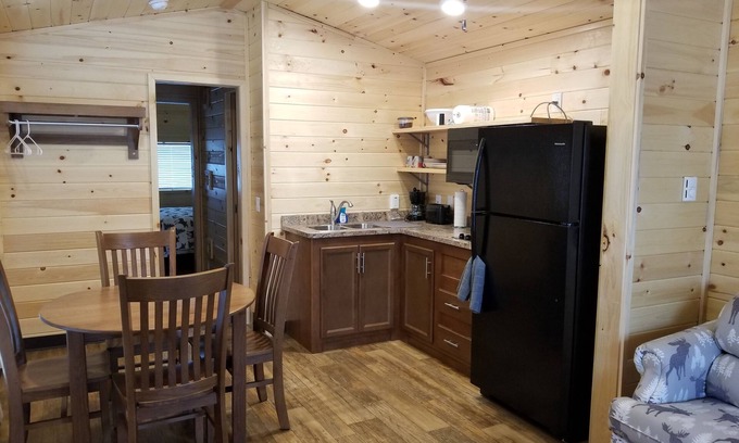 Price Cabin | Exceptional Stay at Castle Gate RV Park with Pool & Breakfast
