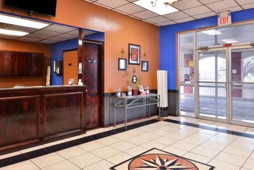 Anadarko Hotel | Comfortable Stay at Castle Inn & Suites Anadarko