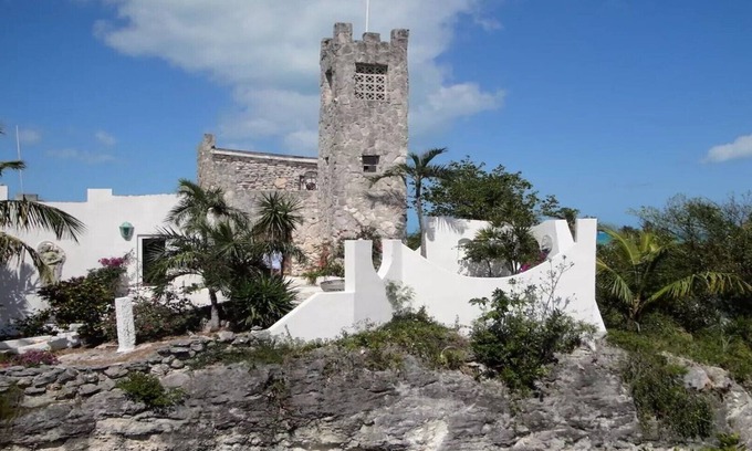 Tarpum Bay Other | Discover Castle MacMillan-Hughes with Oceanfront Pool Access
