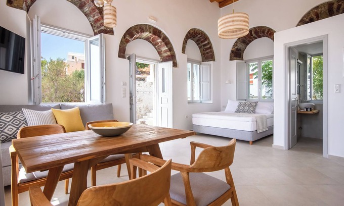 Naxos Apartment | Oceanfront Escape at Castle Mansions - Rated 10/10!