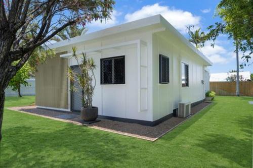 West End House | Discover Castle View Cottage: Guest Rated 9.3/10 & Family Friendly