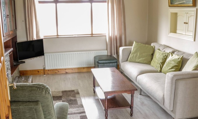 Carrowmoreknock House | Family-Friendly Castle View in Oughterard, County Galway
