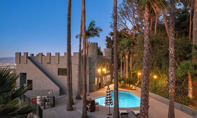 Los Angeles Villa | CASTLE WITH PANORAMIC VIEWS BEL AIR