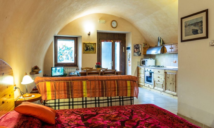 Zorzino Apartment | Elegant Castle Zorzino Apartment with Pool in Riva di Solto