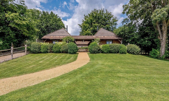 Sedlescombe Cottage | Perfect 2-Bedroom Stay in Sedlescombe Near Battle