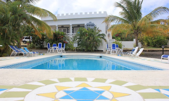 Savannes Villa | Experience Castles in Paradise with Oceanfront Bliss
