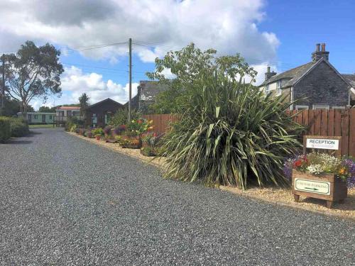 Newton Stewart Apartment | Pet-Friendly Castlewigg Holiday Park: 2-Bed Caravan Awaits