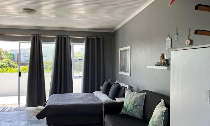 Cape Saint Francis Apartment | Beachfront Oasis: Steps from Seals Surf Spot & Pet Friendly