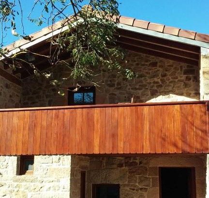 Abionzo House | Discover Casuca Pico Jiniro: Pet Friendly & Family Fun