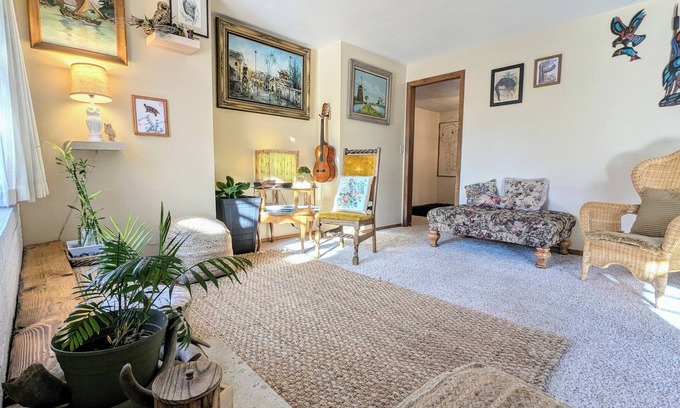 Mountain Home House | Pet-Friendly Retreat: Wheelchair Accessible and Nature-Inspired