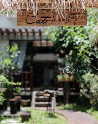 Thuy Xuan Apartment | Pet-Friendly Cat Homestay with Breakfast & 9.3/10 Rating