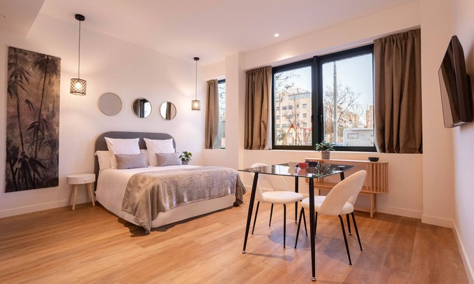 Adelfas Apartment | Catalina 01 apartment in Madrid