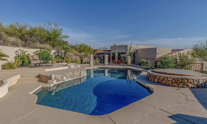 Cimarron Foothills Estates House | Private Retreat in Catalina Foothills with Pool and Spa
